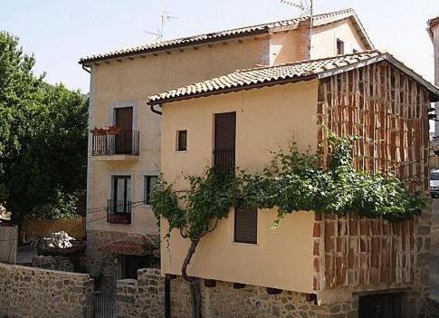 Fuentes De Abajo Guest House San Esteban de la Sierra Bagian luar foto