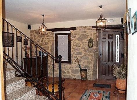 Fuentes De Abajo Guest House San Esteban de la Sierra Bagian luar foto